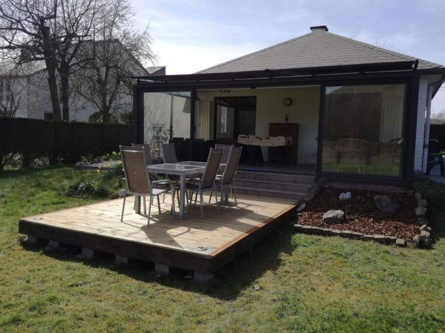 Maison bucolique à Anhée, vue Meuse et falaises Villa Esterno foto