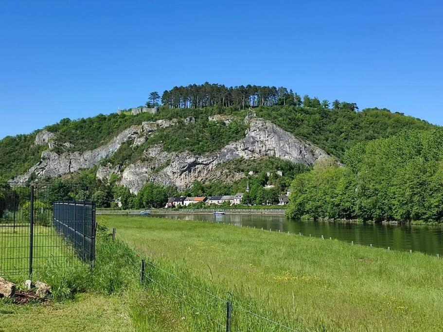 Maison bucolique à Anhée, vue Meuse et falaises Villa Esterno foto